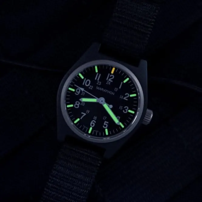 34mm schwarze Universal-Quarzuhr MaraGlo (GPQ) Nylon DEFSTAN