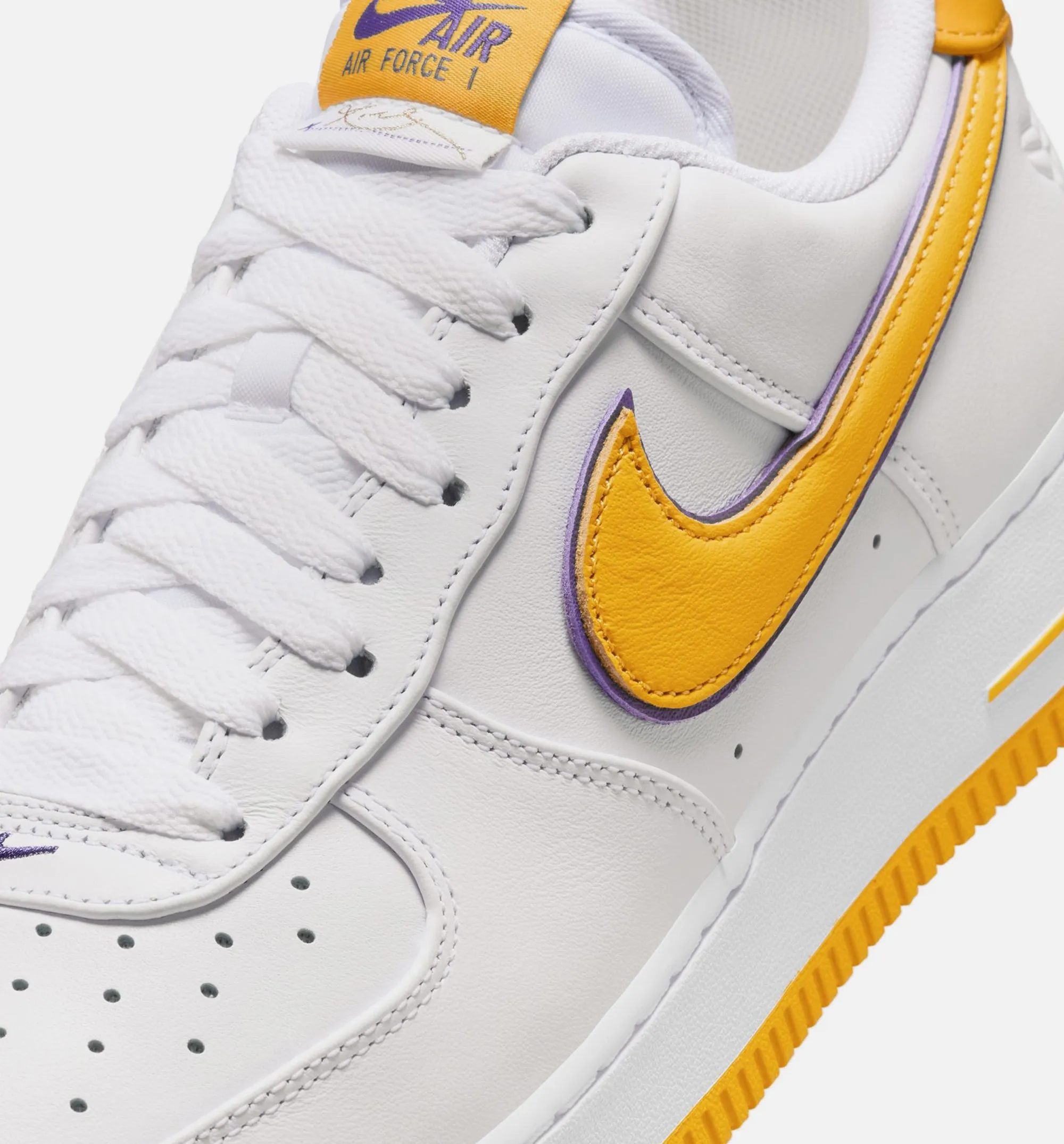 Air Force 1 Low Kobe Bryant Lakers Herren Lifestyle-Schuh - Weiß/Varsity-Mais/Varsity-Purpur