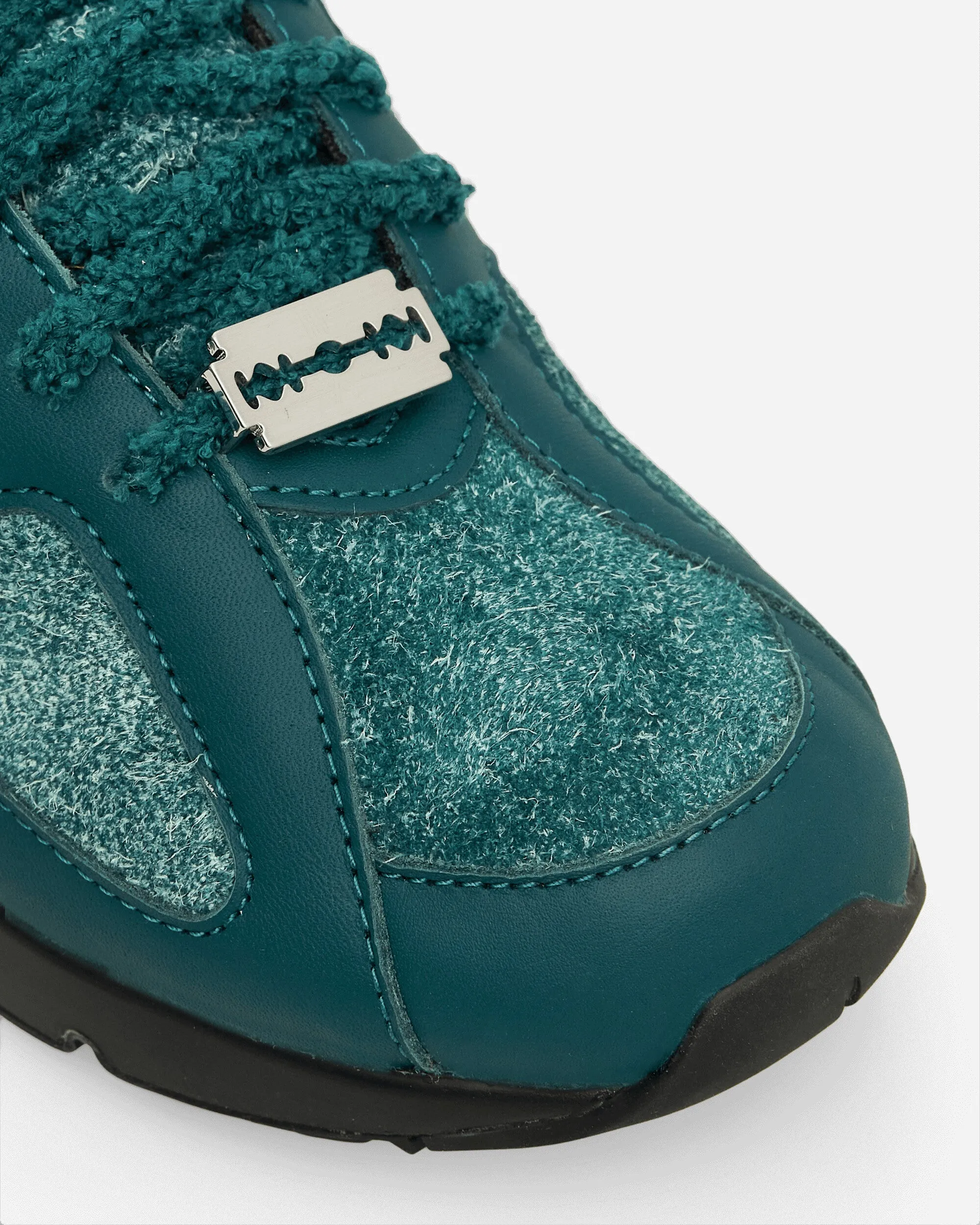 Apron Records Air 180 Sneakers Wirbel
