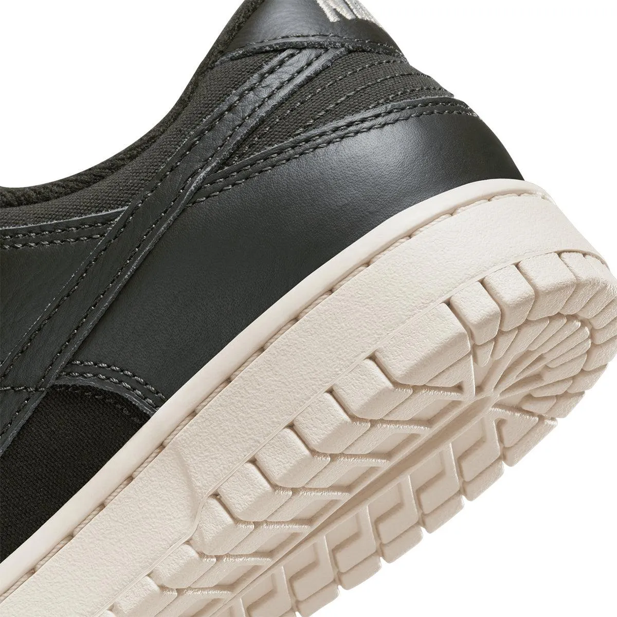 Dunk Low Premium 'Sequoia'