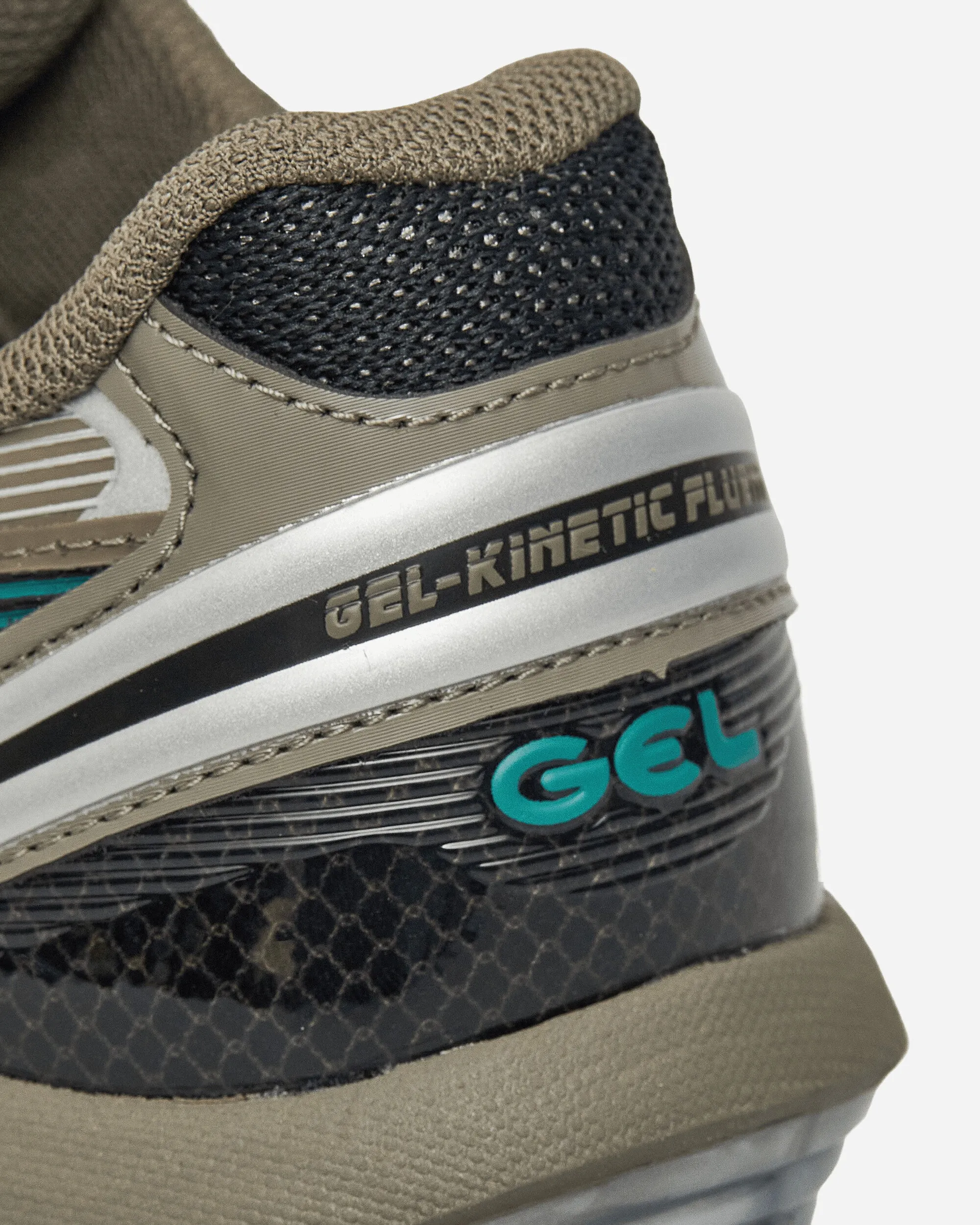 GEL-Kinetic Fluent Sneakers Schwarz / Dunkles Taubenbraun