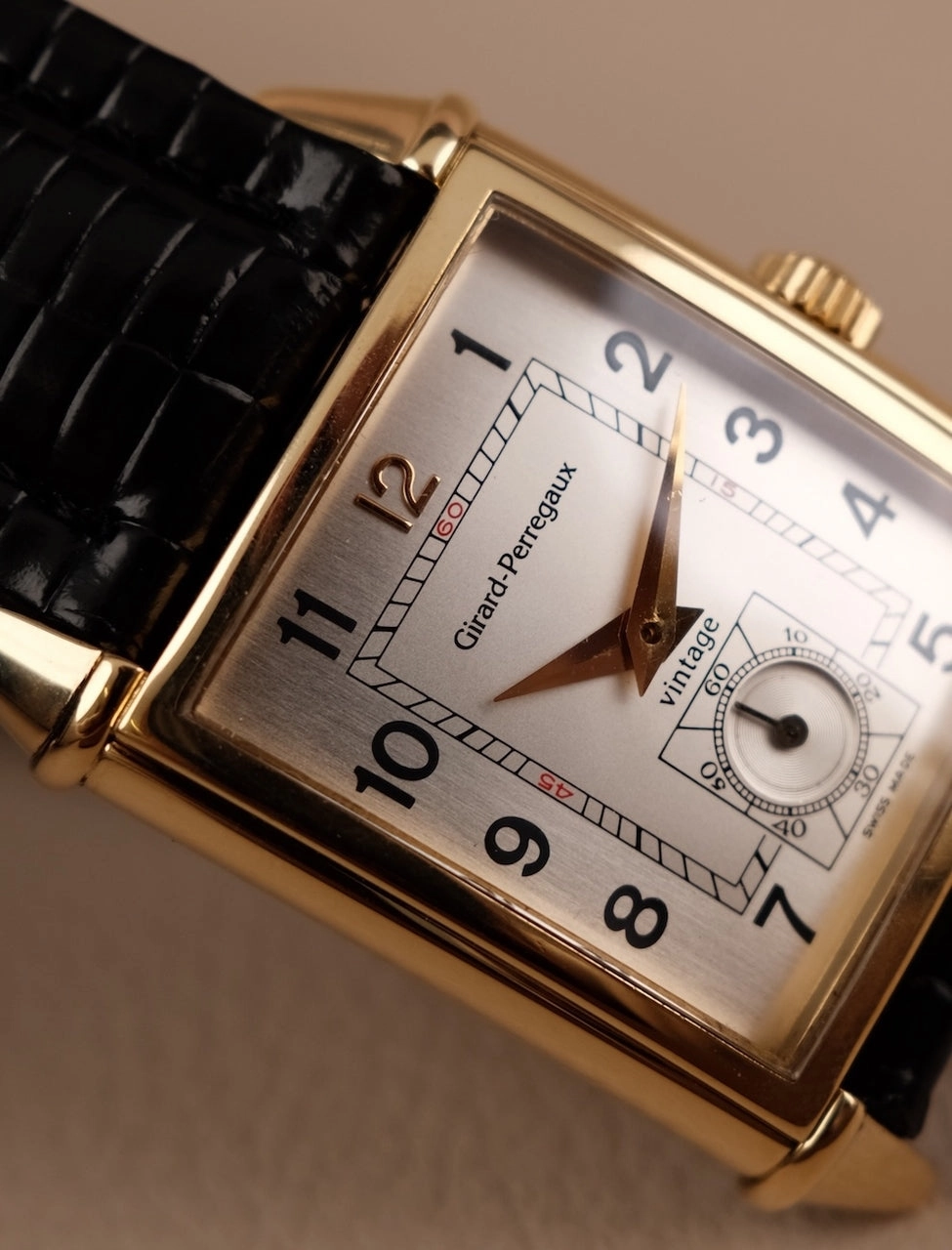 Girard Perregaux Vintage 1945 2595 18k Gold, SERVICED