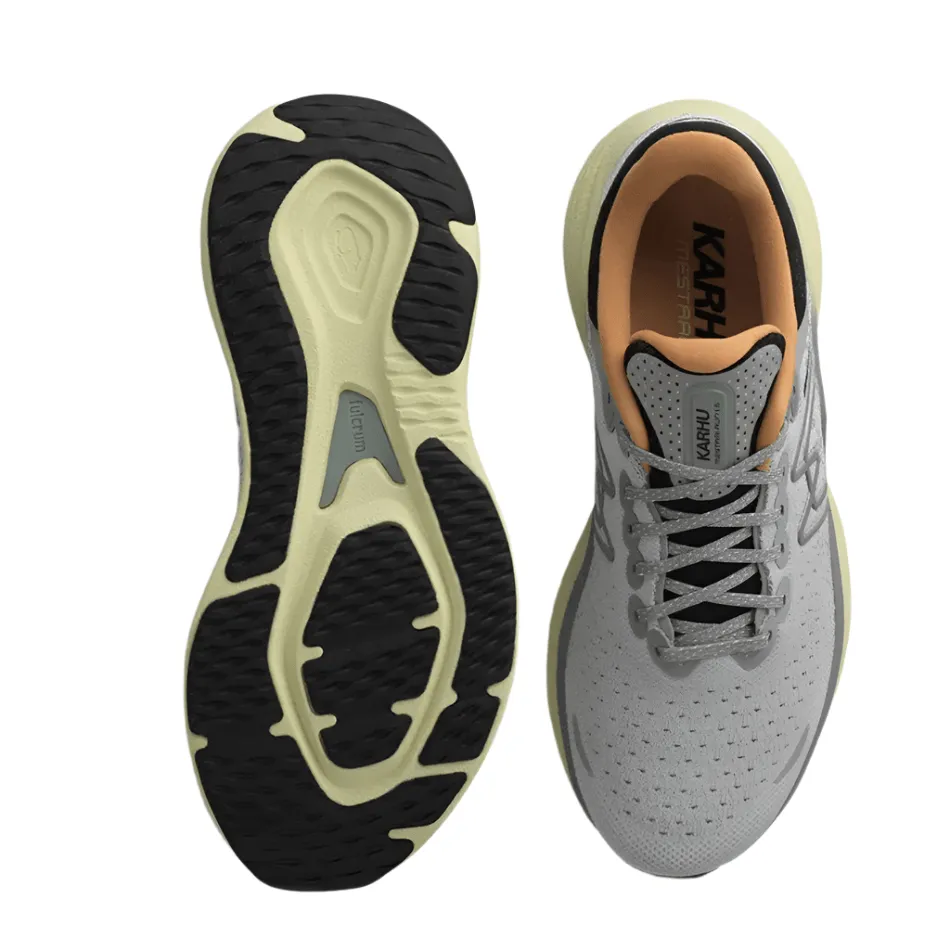 Karhu Herren Mestari Run 1.5 Laufschuhe in Mondgestein/Butterrum SS25