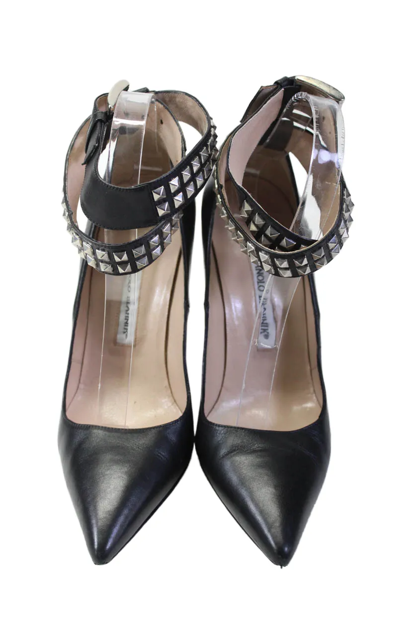 Manolo Blahnik Damen Stiletto Pumps mit Nieten und Knöchelriemen aus schwarzem Leder_Manolo-Blahnik