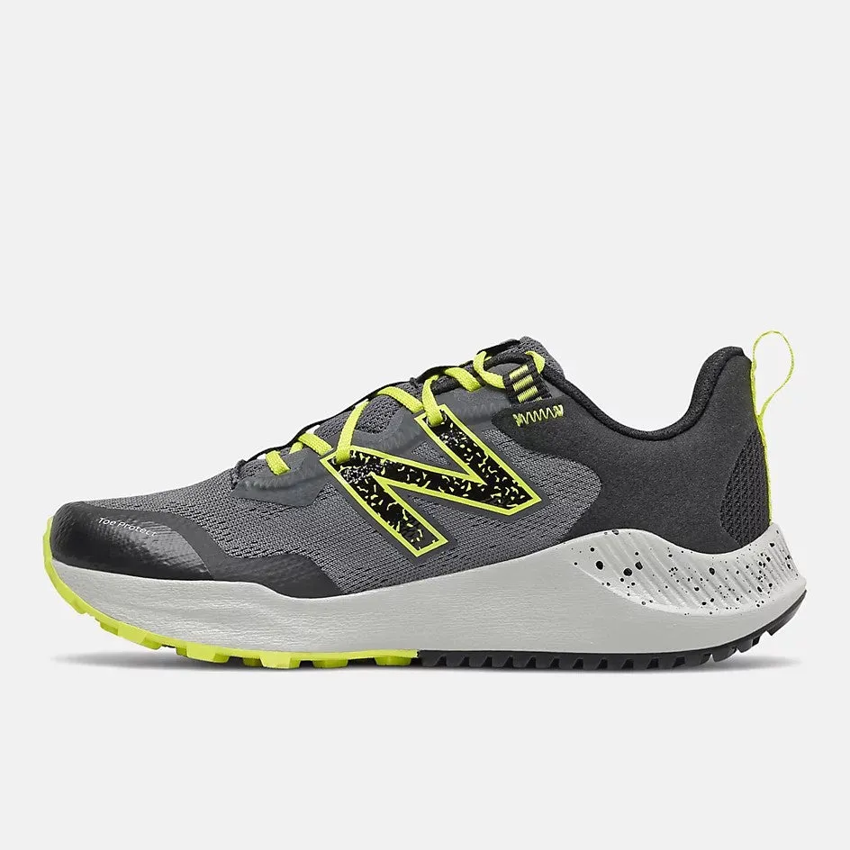 New Balance Lead/Schwefelgelb/Schwarz Nitrel V4 Schnürsenkel Kinderturnschuh