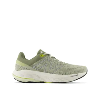 New Balance Herren 860 v14 in 2E Weite, Olivine AW24