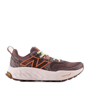 New Balance Damen Fresh Foam X Hierro v8 Trailrunning-Schuhe in Lakritz/Golfrot/Rosa Granit SS24