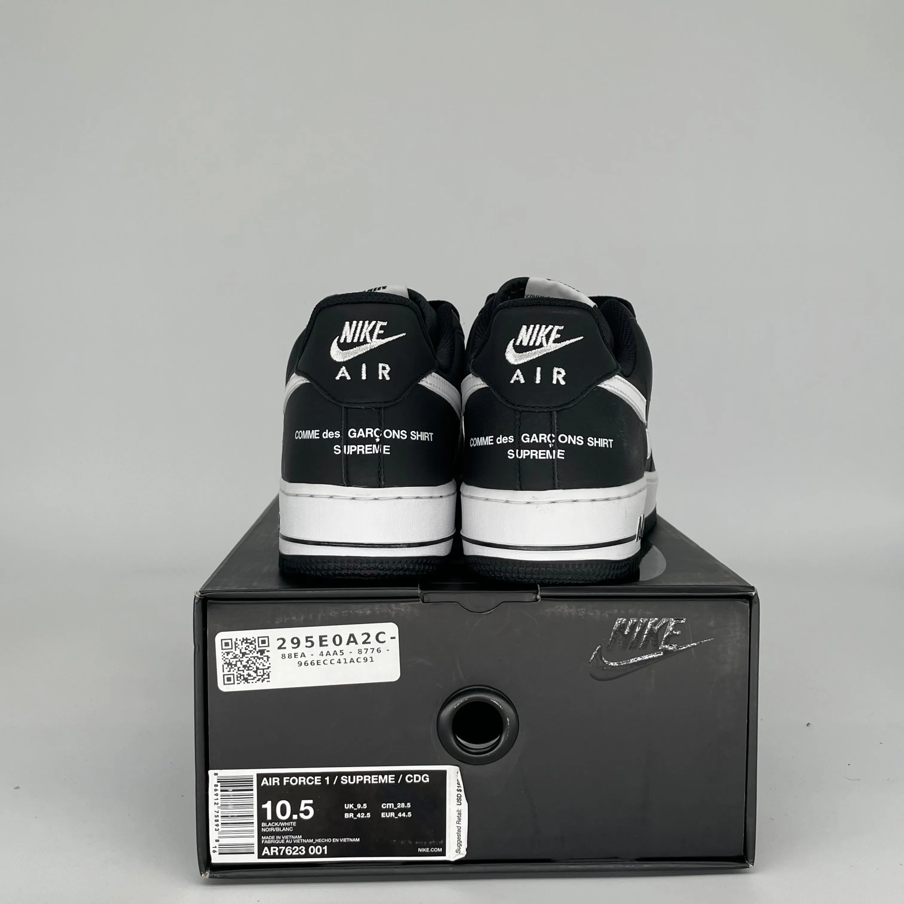 NIKE AIR FORCE 1 LOW SUPREME CDG GRÖßE 10.5 AR7623-001