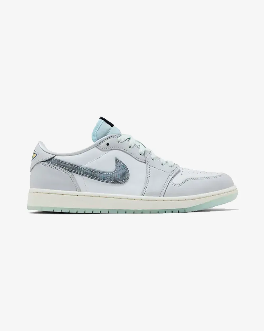 NIKE AIR JORDAN1 RETRO LOW OG JAHR DER SCHLANGE 2025
