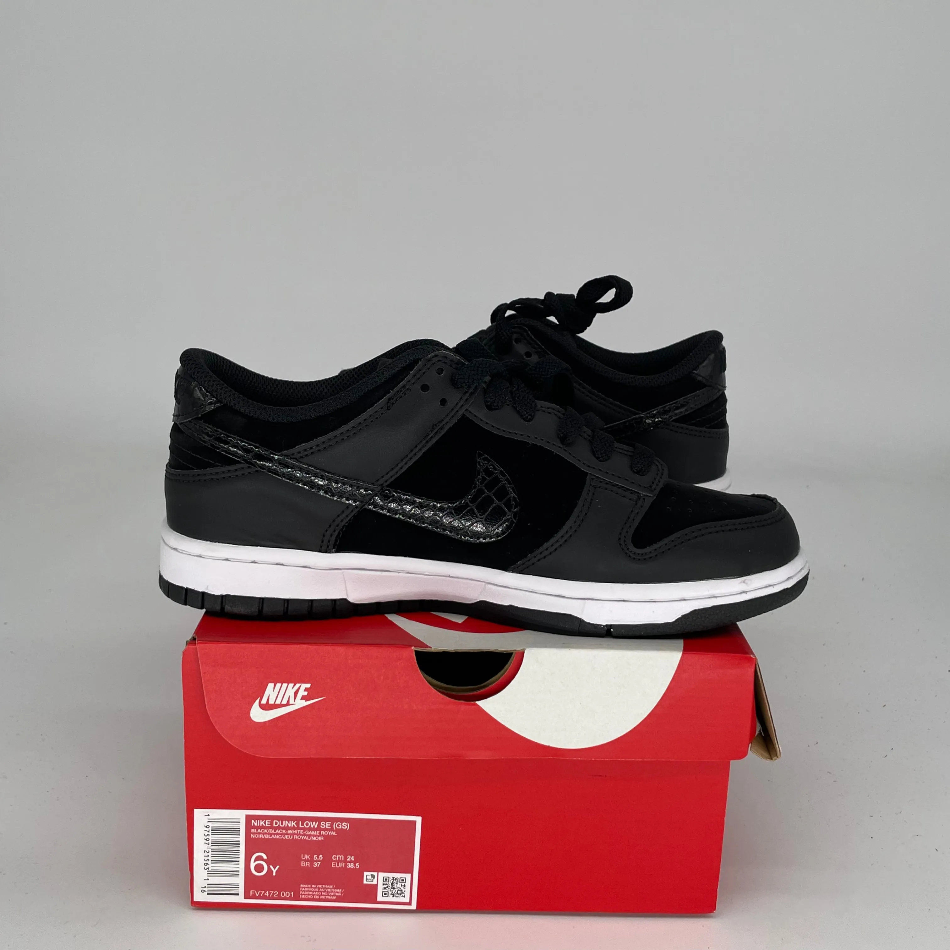 NIKE DUNK LOW SCHWARZ KROKODIL GRÖSSE 6Y FV7472-001