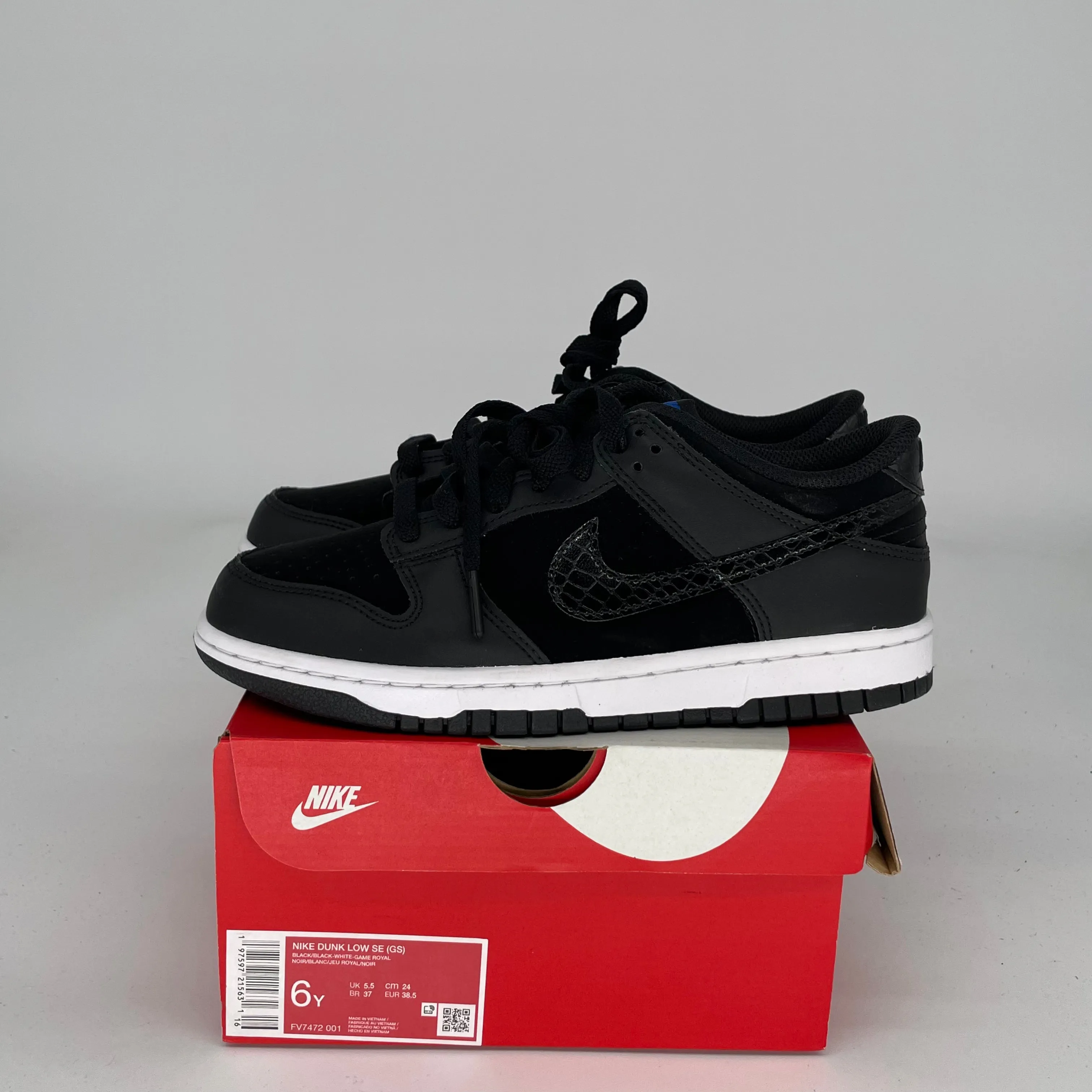 NIKE DUNK LOW SCHWARZ KROKODIL GRÖSSE 6Y FV7472-001