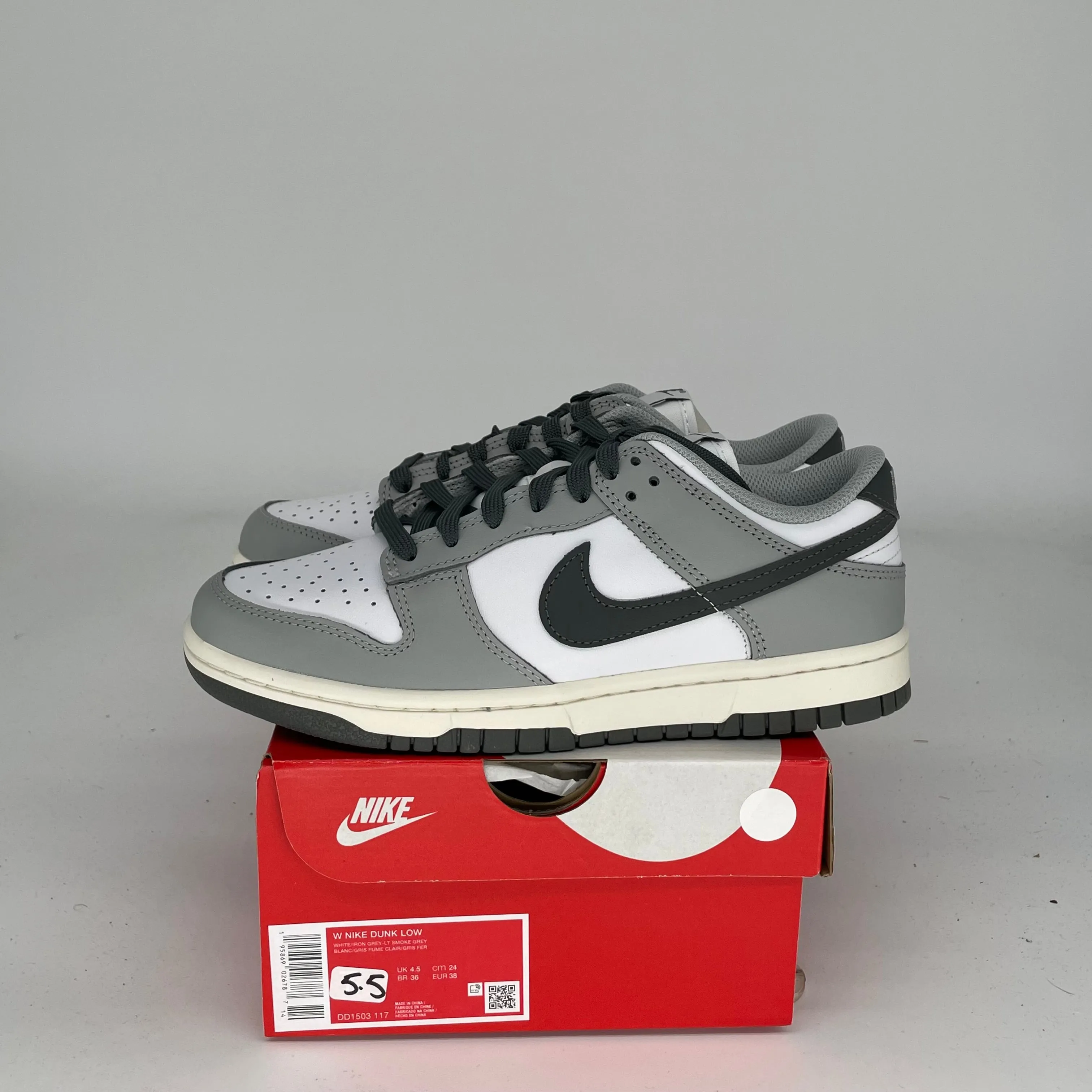 NIKE DUNK LOW LIGHT RAUCHGRAU W GRÖSSE 5.5/7W DD1503-117