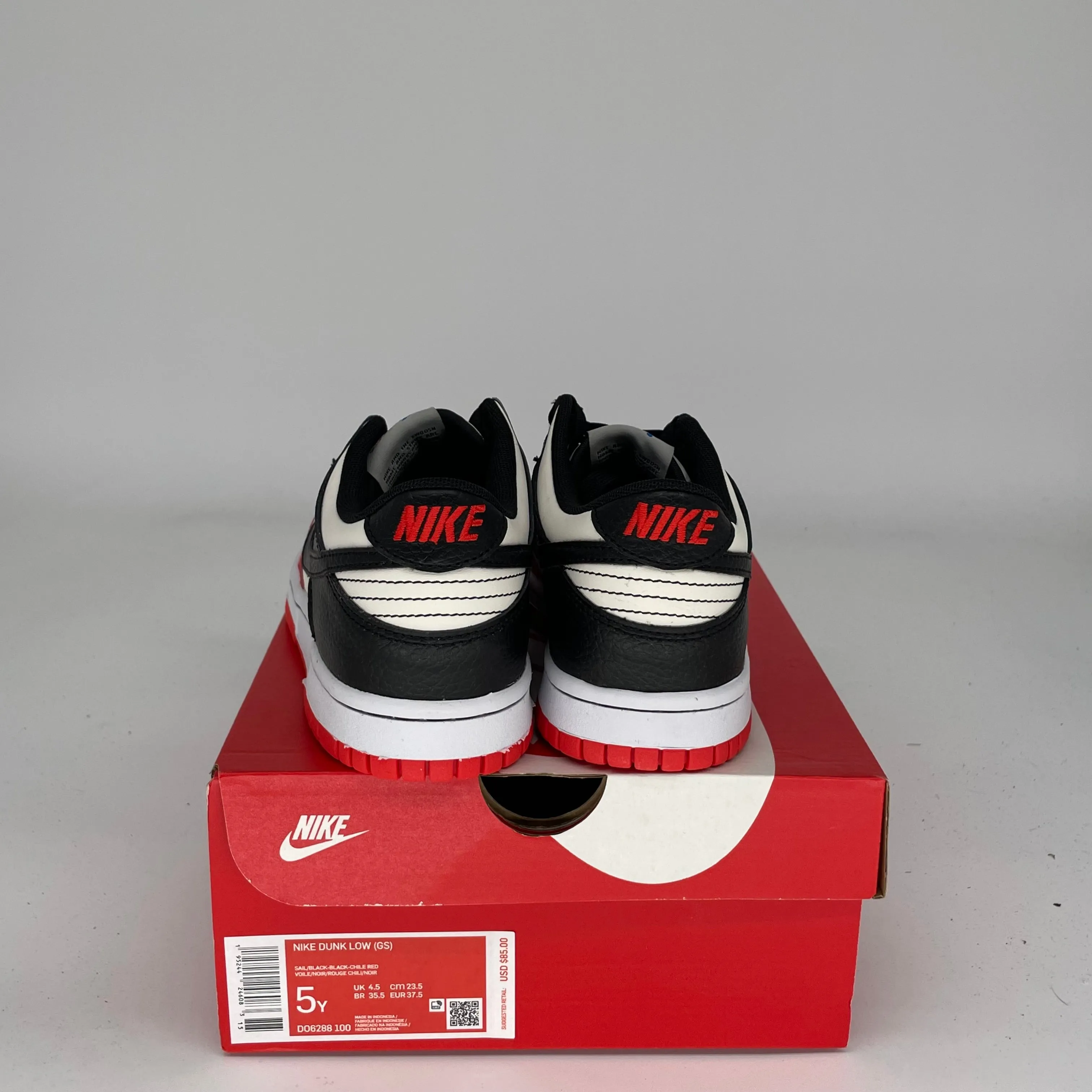 NIKE DUNK LOW NBA 75. JUBILÄUMSEDITION CHICAGO GRÖSSE 5Y DO6288-100