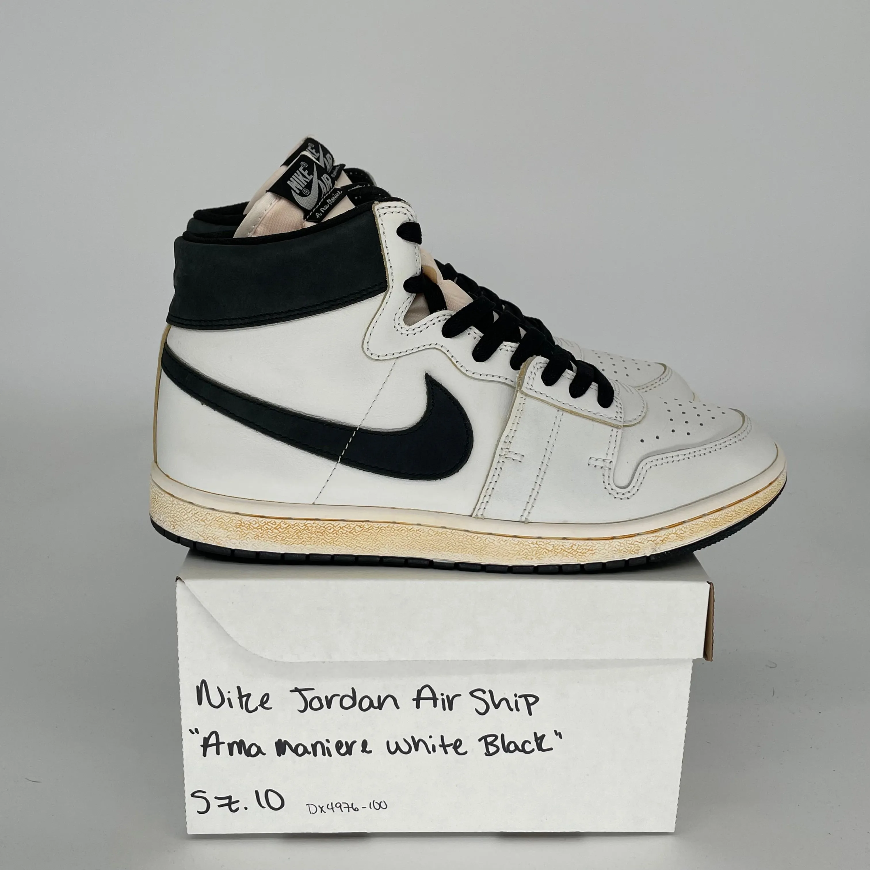 NIKE JORDAN AIR SHIP A MA MANIERE WEIß SCHWARZ GRÖßE 10 DX4976-100