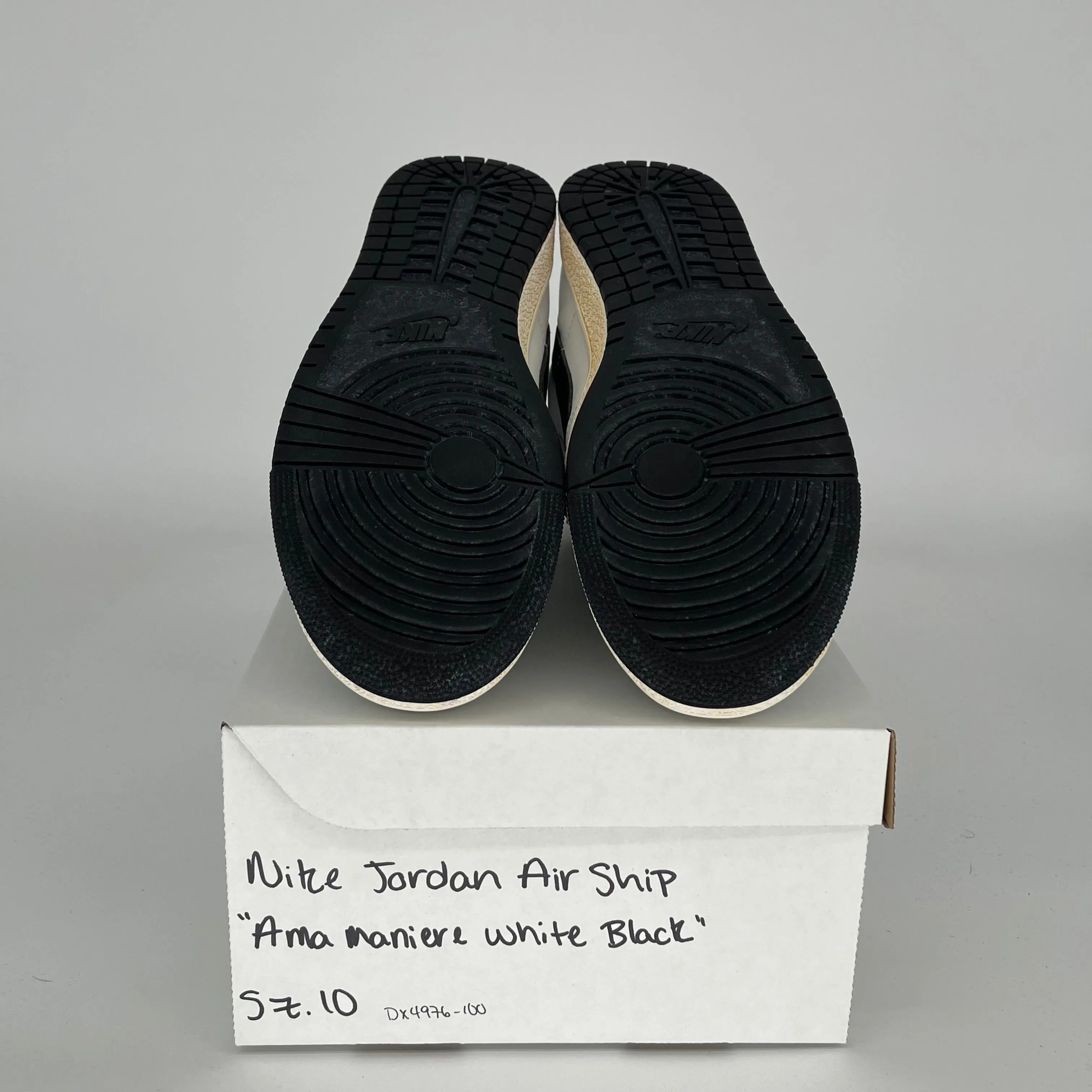 NIKE JORDAN AIR SHIP A MA MANIERE WEIß SCHWARZ GRÖßE 10 DX4976-100