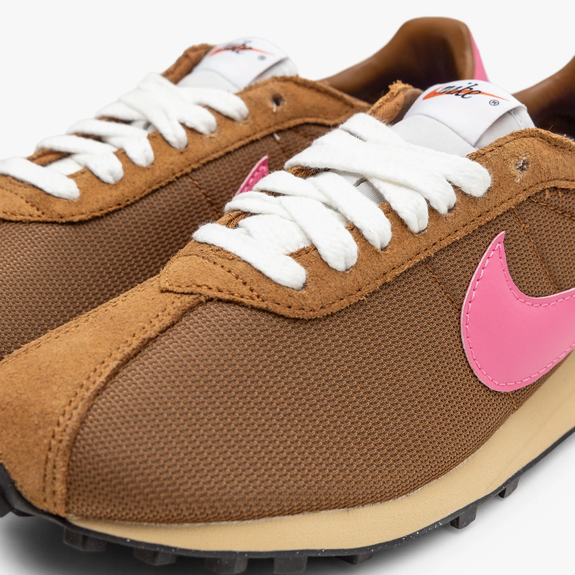 Nike LD-1000 SP / Helles Britisches Tan / Pinksicle