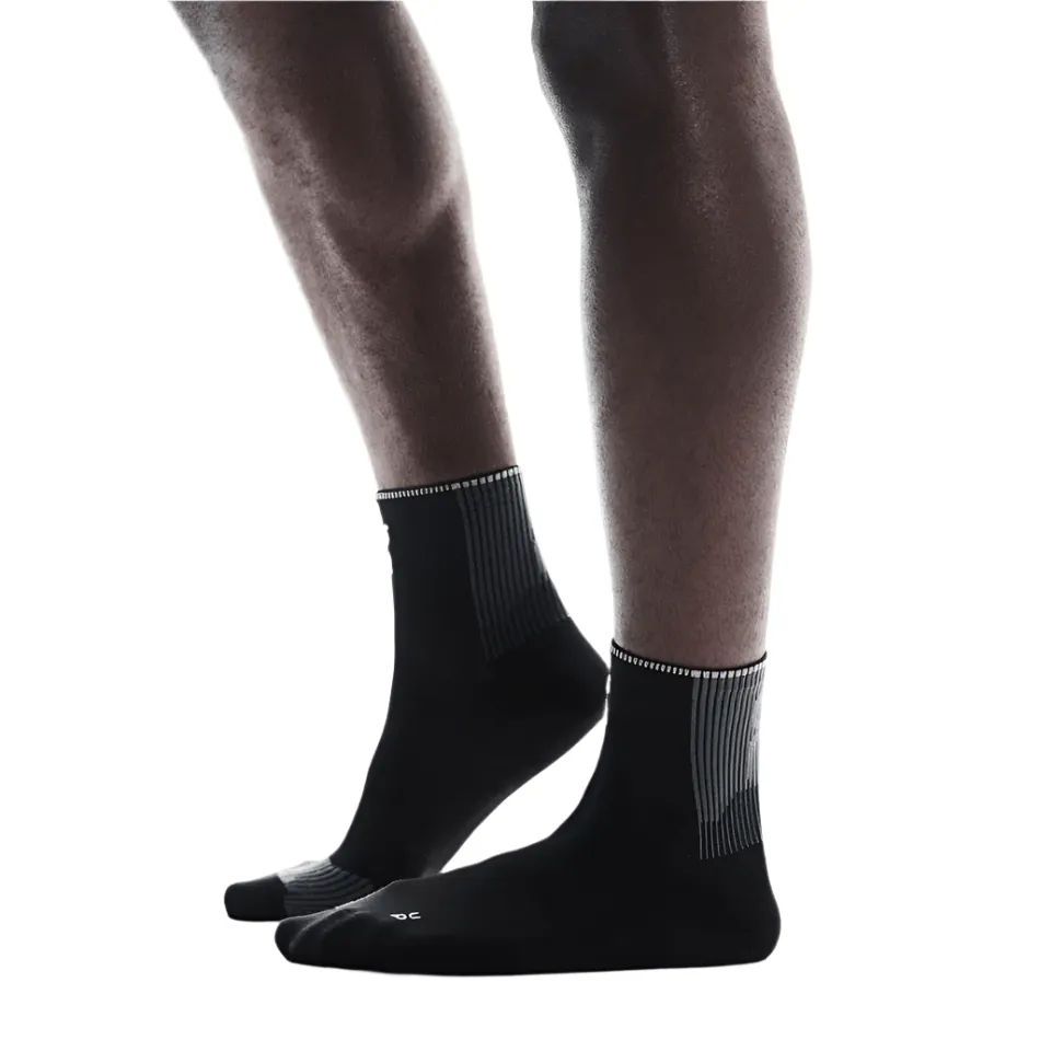 Über Unisex Performance Laufsocke Mid Rise SS25