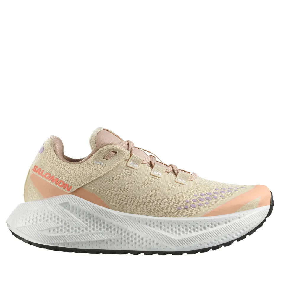 Salomon Damen Aeroglide 3 GRVL Laufschuhe in Shortbread/Weiß/Fusion Coral SS25