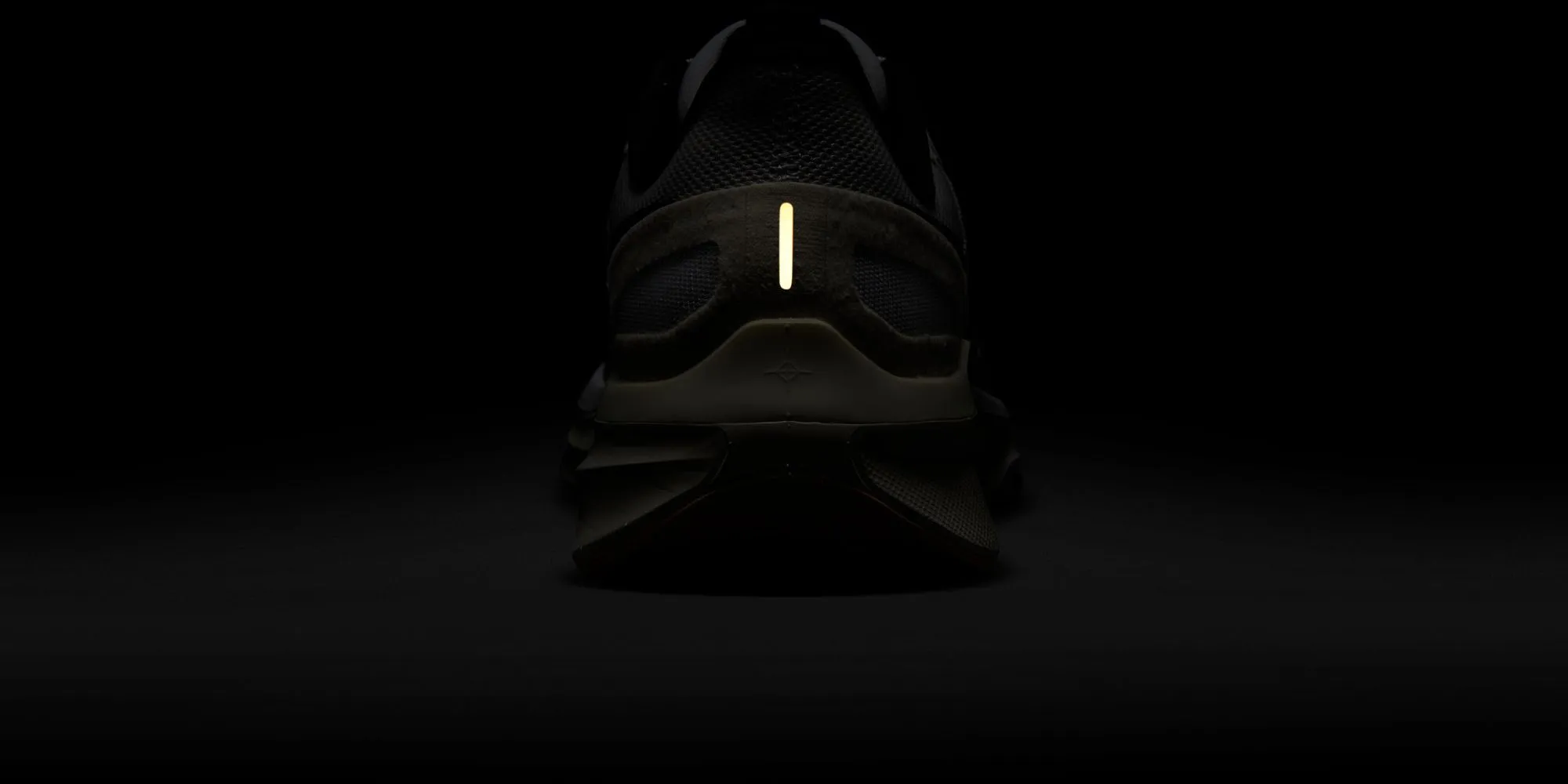 Structure 25 Herren Laufschuhe für die Straße