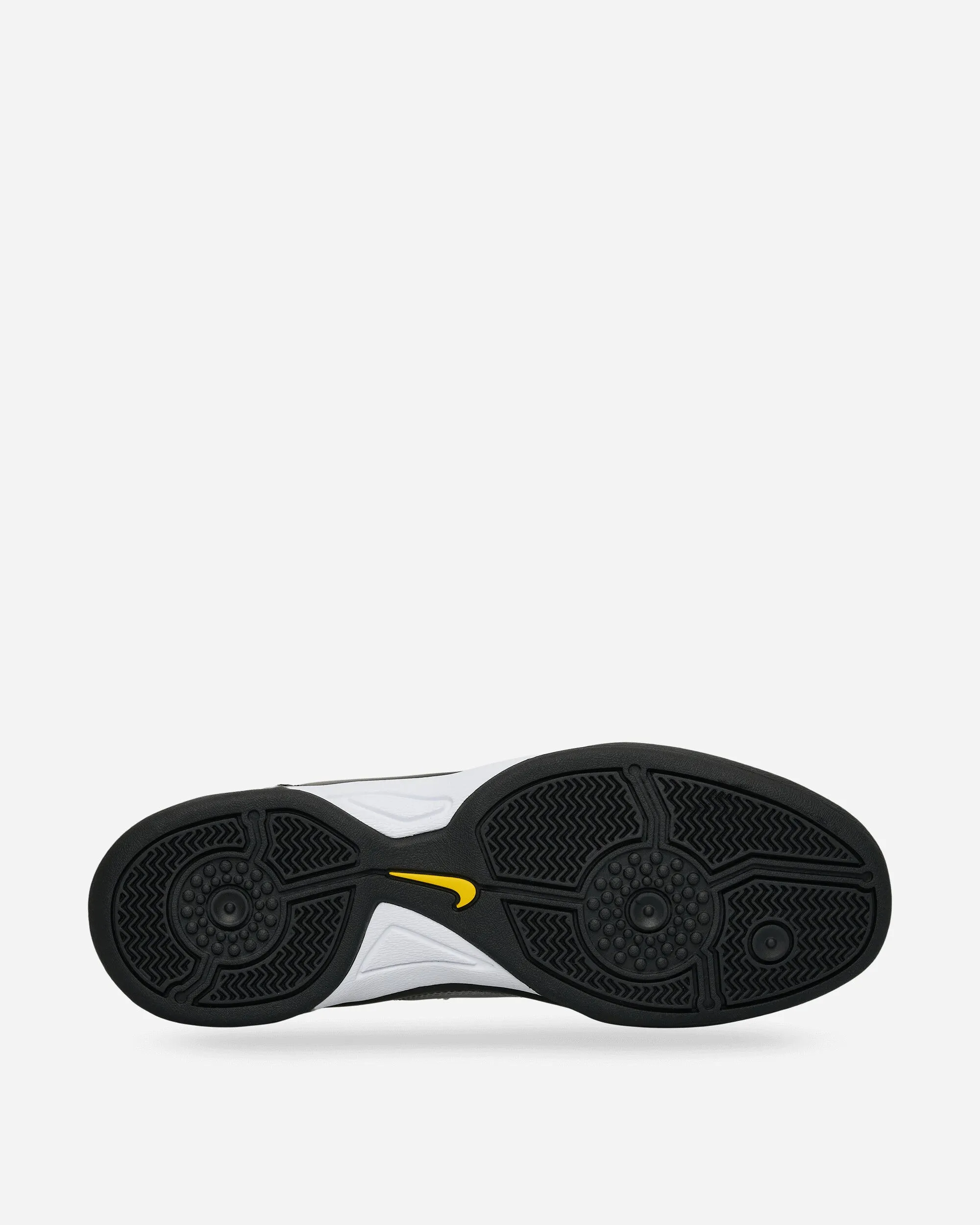 Insgesamt 90 Sneakers Schwarz / Weiß