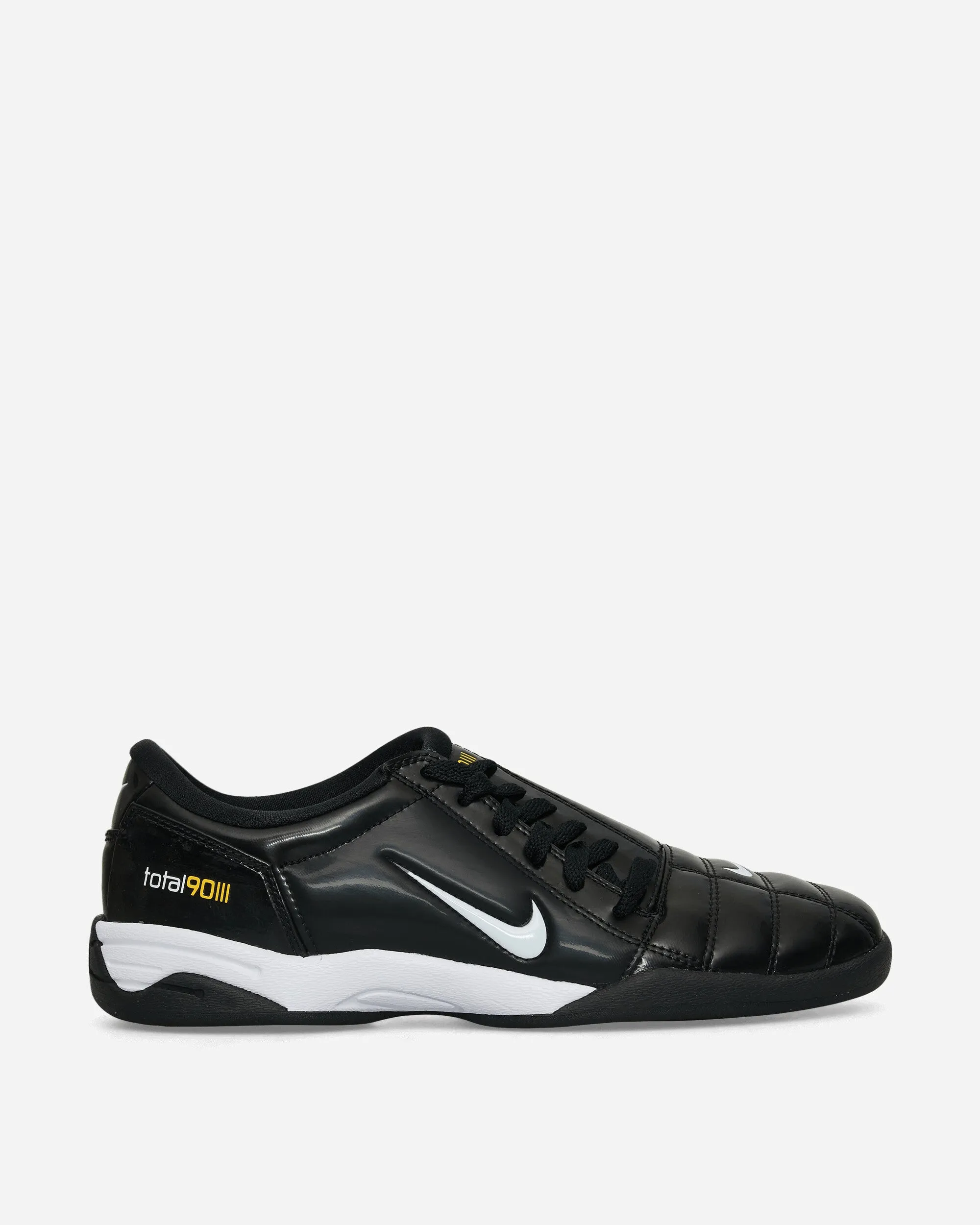 Insgesamt 90 Sneakers Schwarz / Weiß