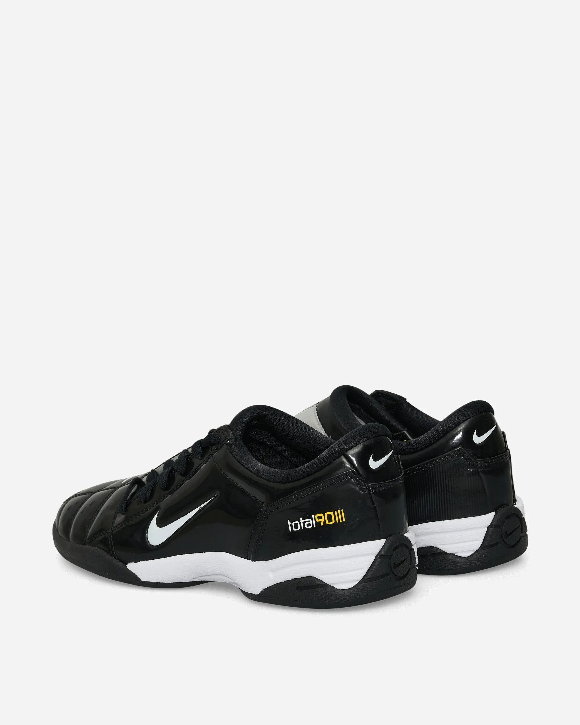 Insgesamt 90 Sneakers Schwarz / Weiß