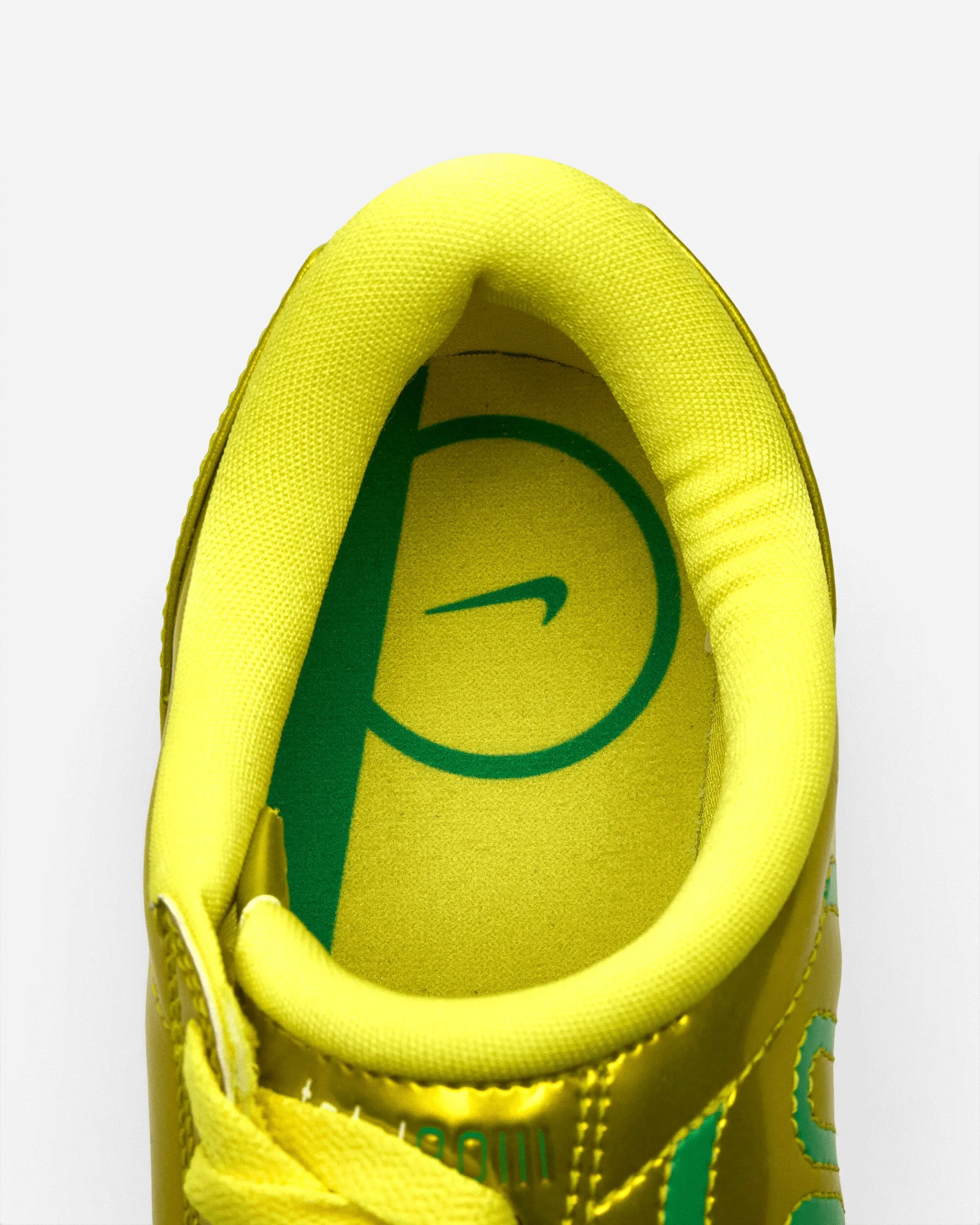 Insgesamt 90 Sneakers Dynamisches Gelb / Grüner Funke