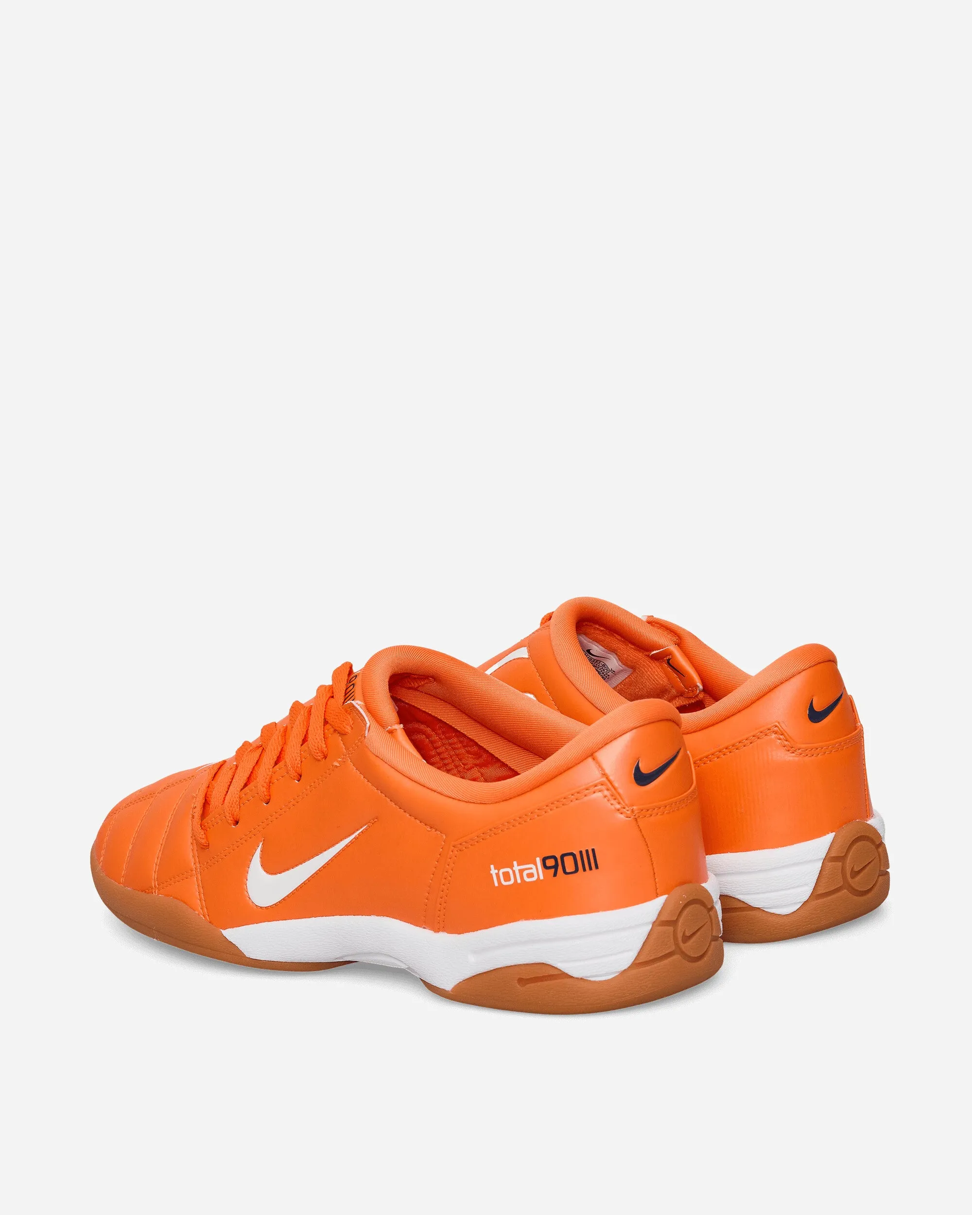 Insgesamt 90 Sneakers Sicherheitsorange / Weiß