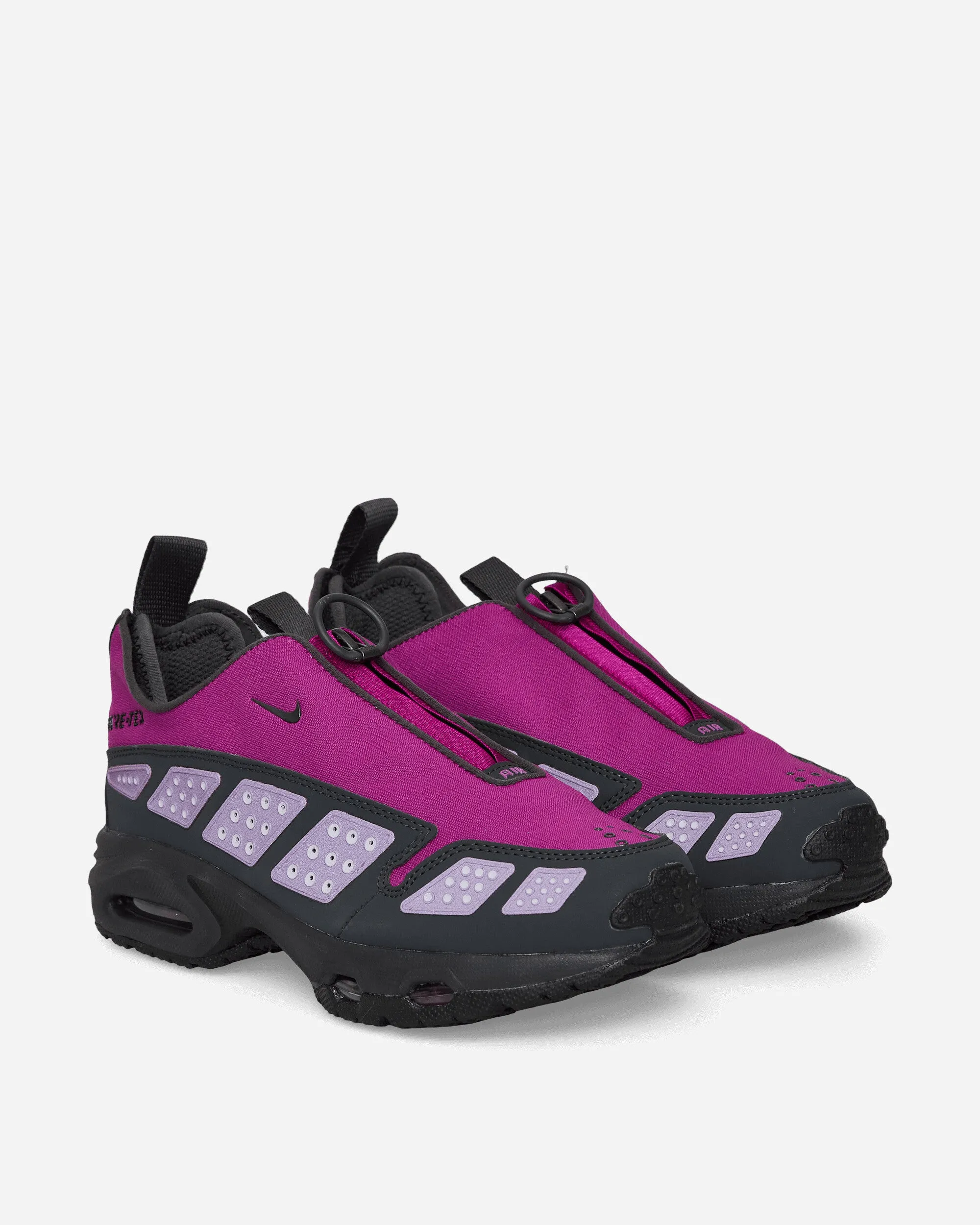 Air Max SNDR GORE-TEX Sneakers für Damen in Knallbeere / Dunklem Rauchgrau
