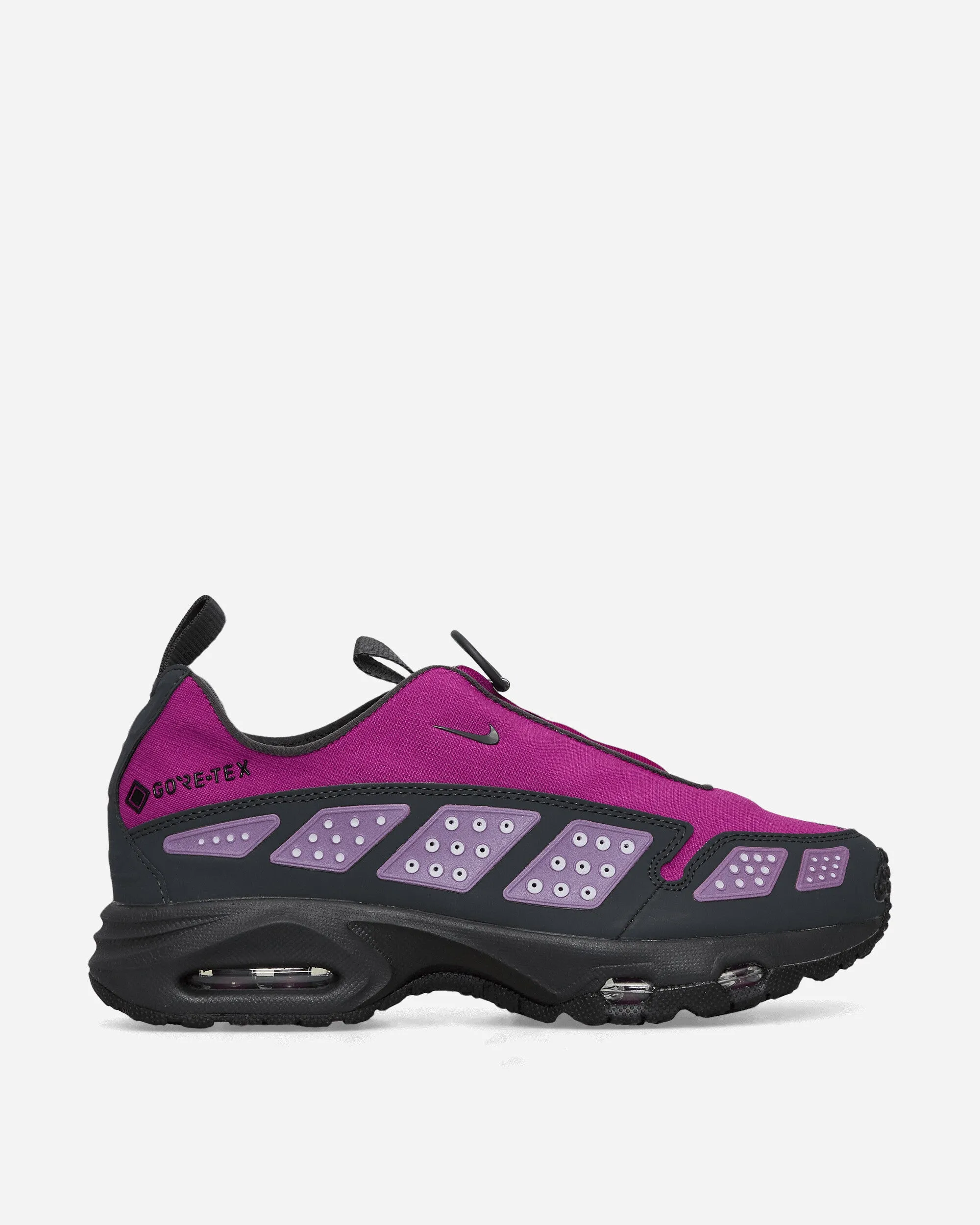 Air Max SNDR GORE-TEX Sneakers für Damen in Knallbeere / Dunklem Rauchgrau